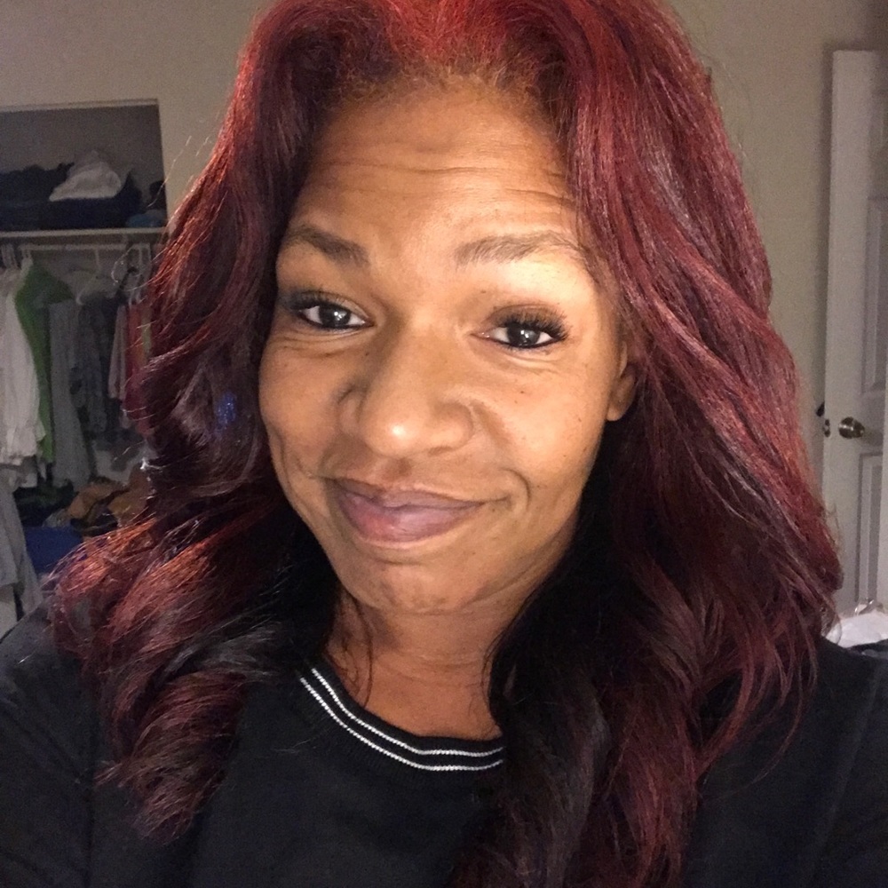 Meet your Posher, Monica